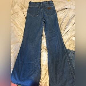 Wrangler Women's Flare Jeans in Blue